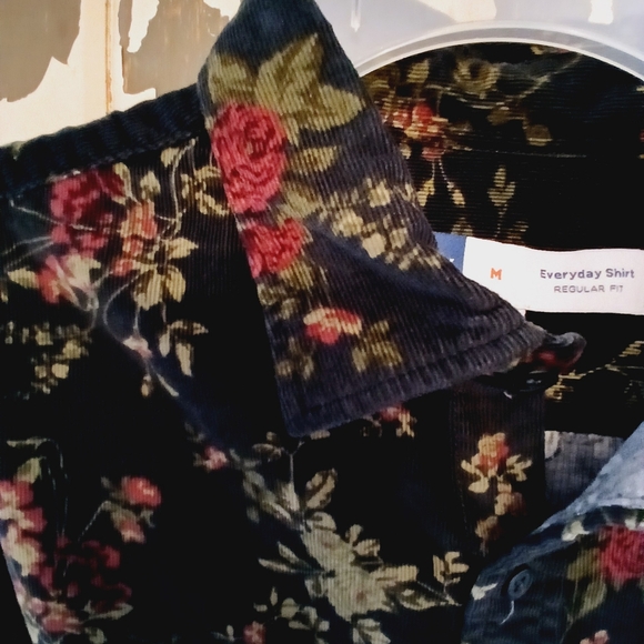 CORDUROY MEDIUM LONG TIME SLEEVED BY OLD NAVY - Picture 4 of 7